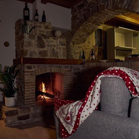 Il Cortiletto Del Borgo Pietra Montecorvino Exterior foto