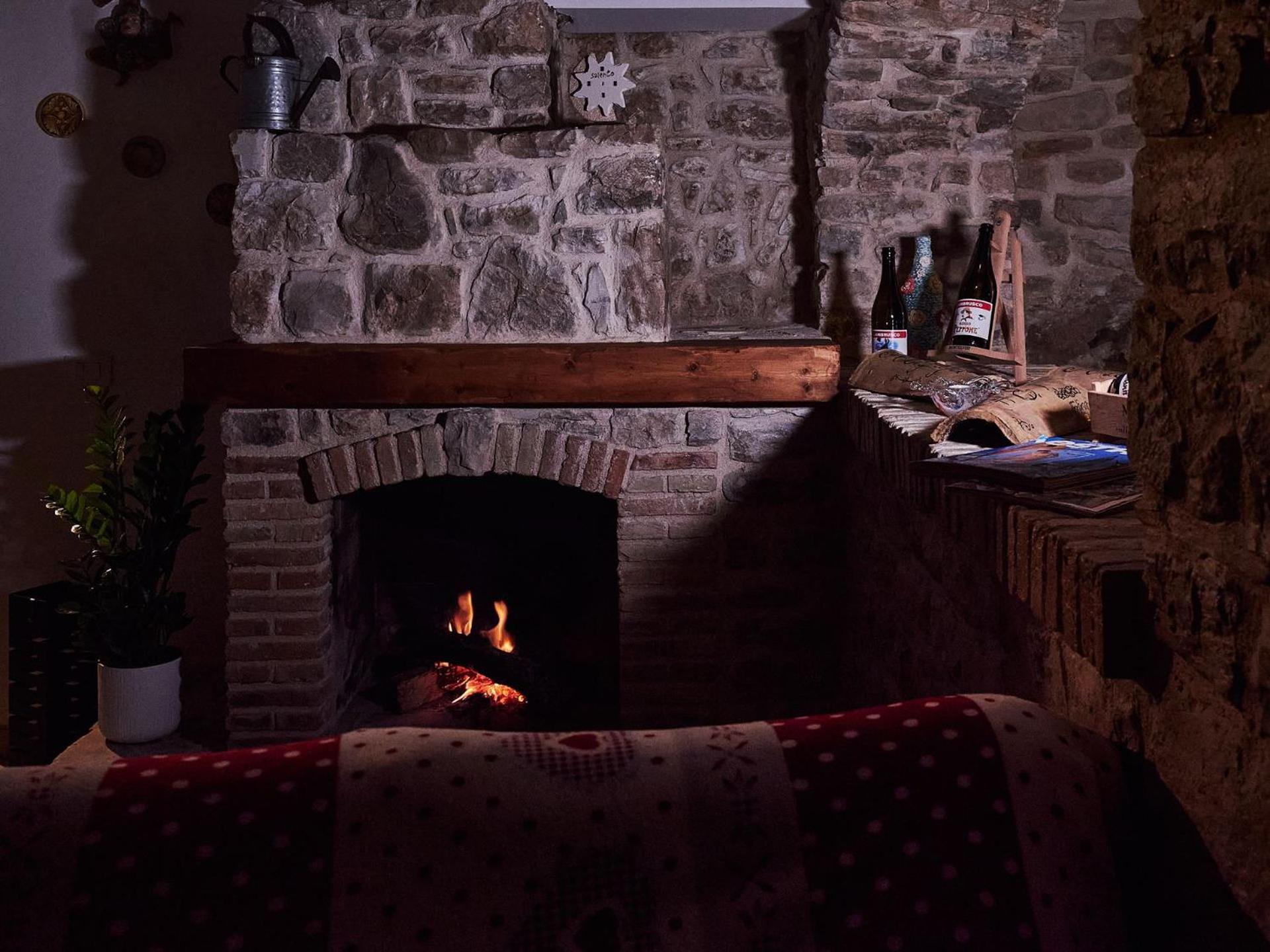 Il Cortiletto Del Borgo Pietra Montecorvino Exterior foto